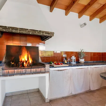 Villa - Plusholidays