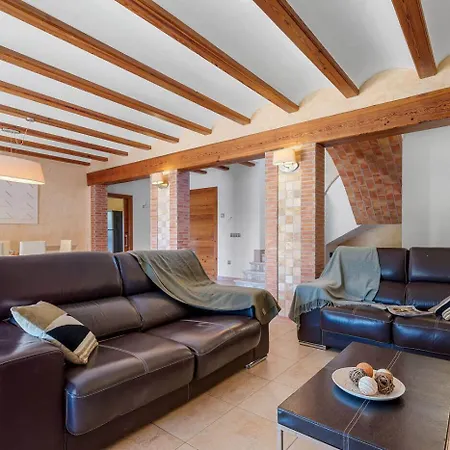 Villa - Plusholidays