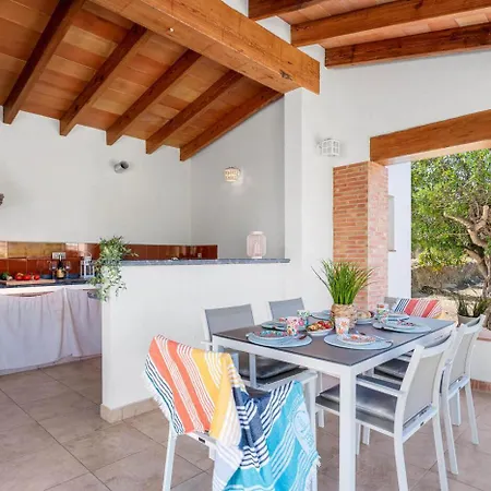 - Plusholidays Villa Benissa
